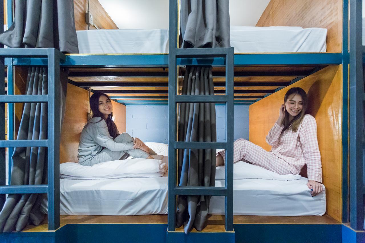 Funwahn Hostel And Cafe Τσιάνγκ Μάι Εξωτερικό φωτογραφία