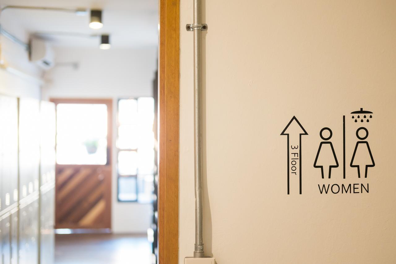 Funwahn Hostel And Cafe Τσιάνγκ Μάι Εξωτερικό φωτογραφία