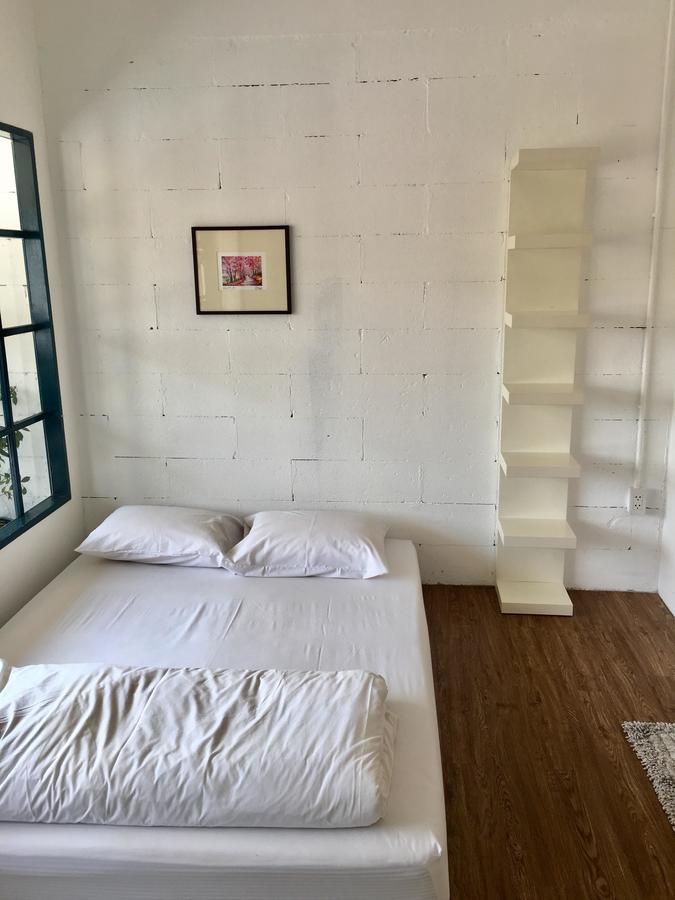 Funwahn Hostel And Cafe Τσιάνγκ Μάι Εξωτερικό φωτογραφία
