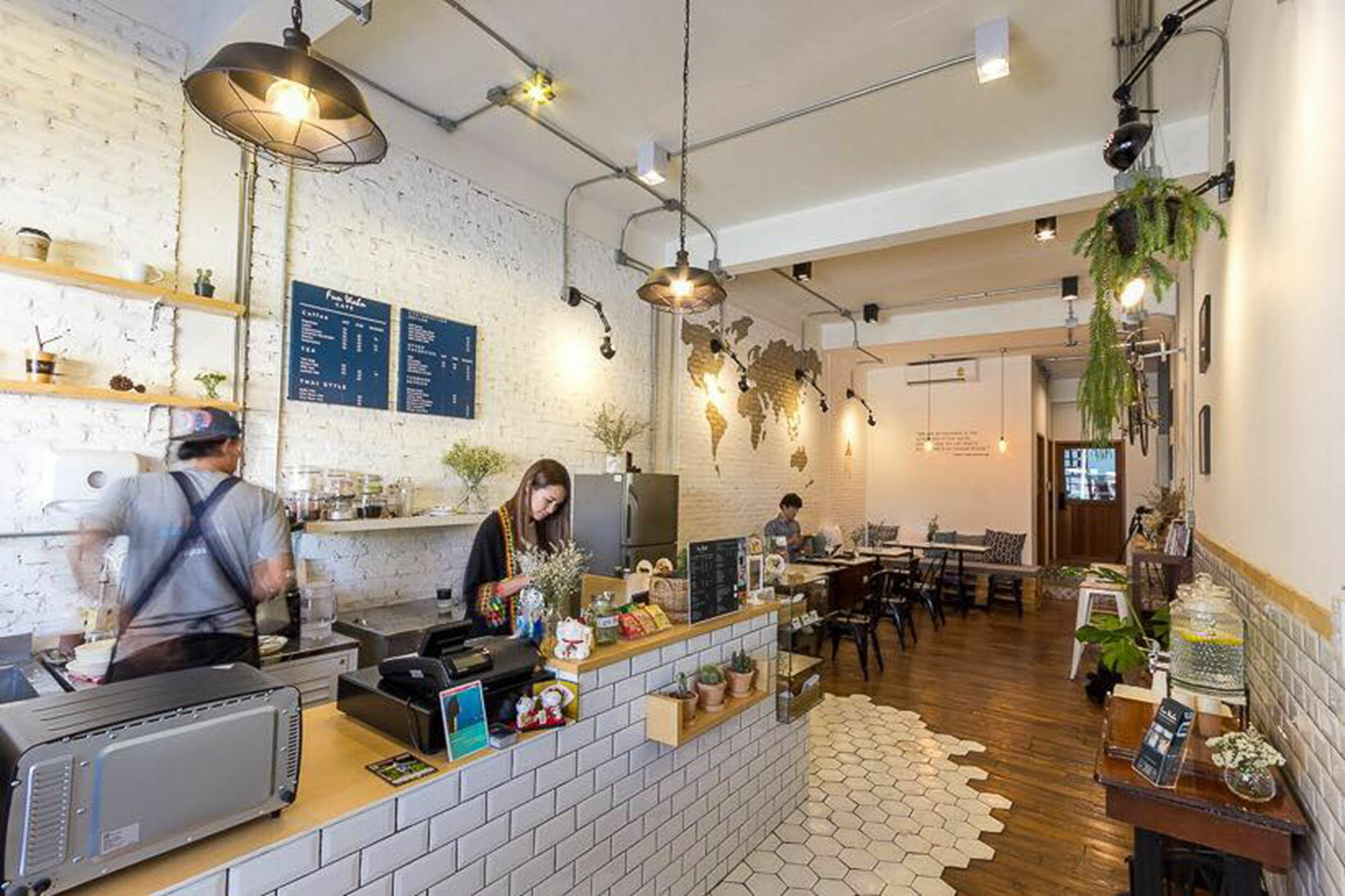 Funwahn Hostel And Cafe Τσιάνγκ Μάι Εξωτερικό φωτογραφία
