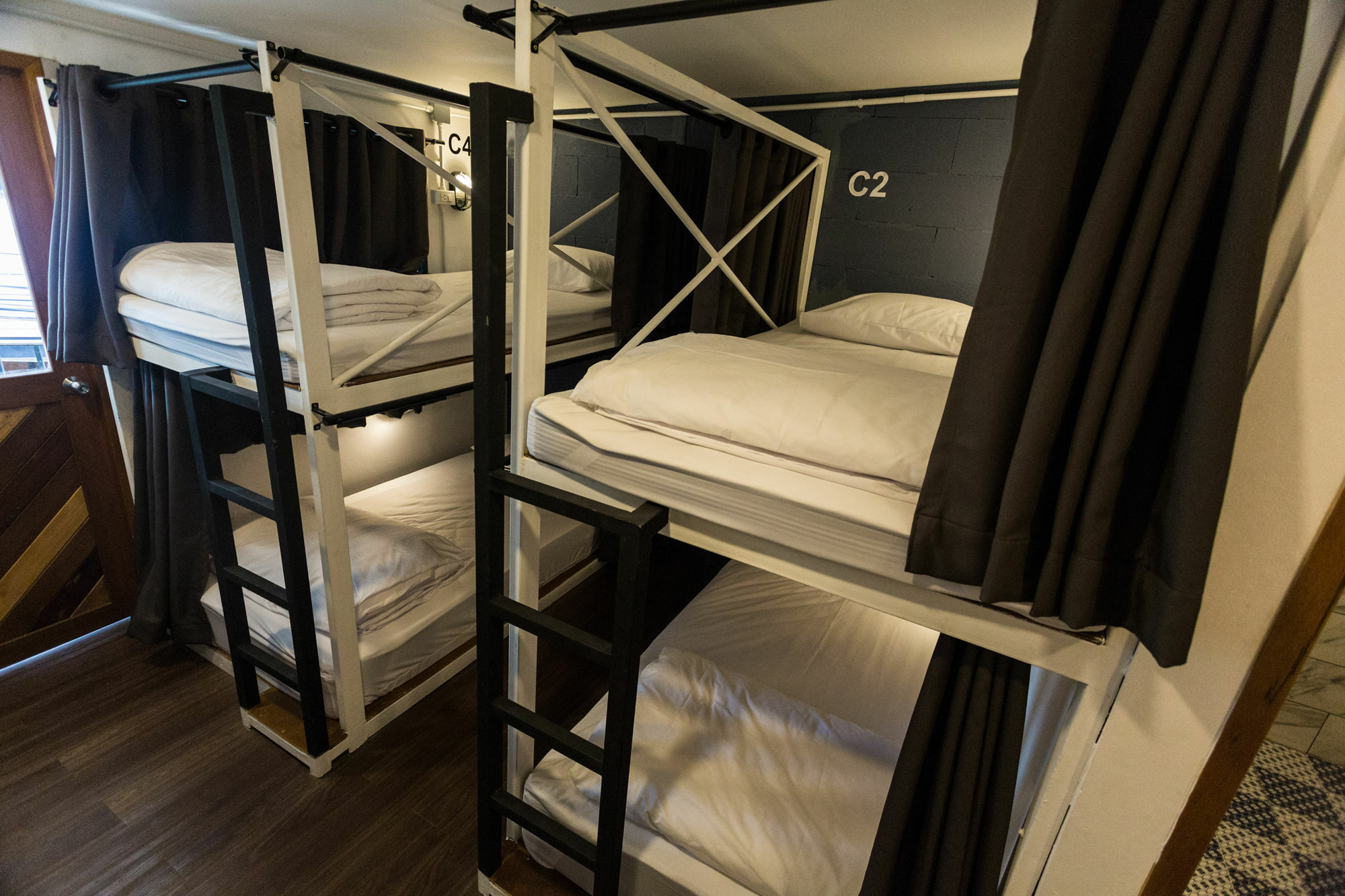 Funwahn Hostel And Cafe Τσιάνγκ Μάι Εξωτερικό φωτογραφία