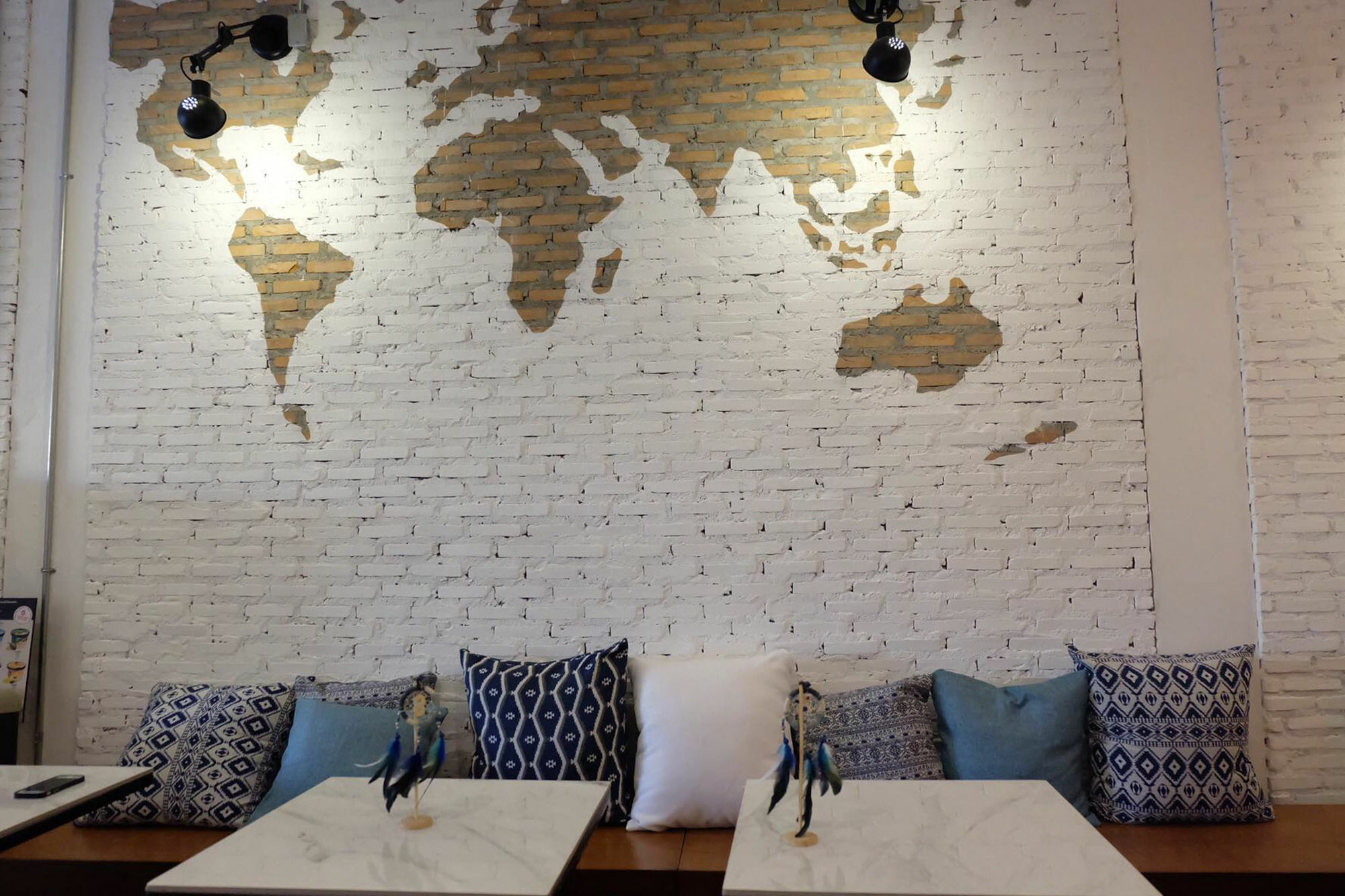 Funwahn Hostel And Cafe Τσιάνγκ Μάι Εξωτερικό φωτογραφία