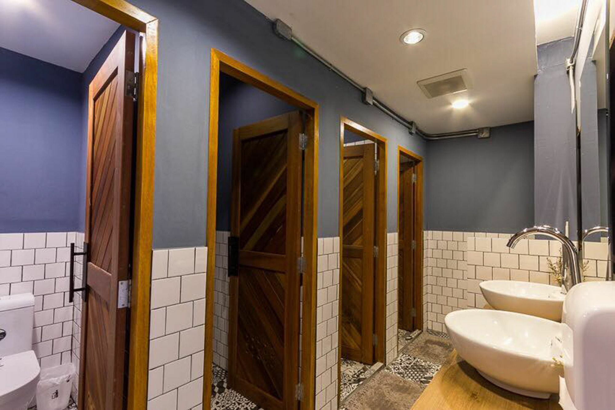 Funwahn Hostel And Cafe Τσιάνγκ Μάι Εξωτερικό φωτογραφία